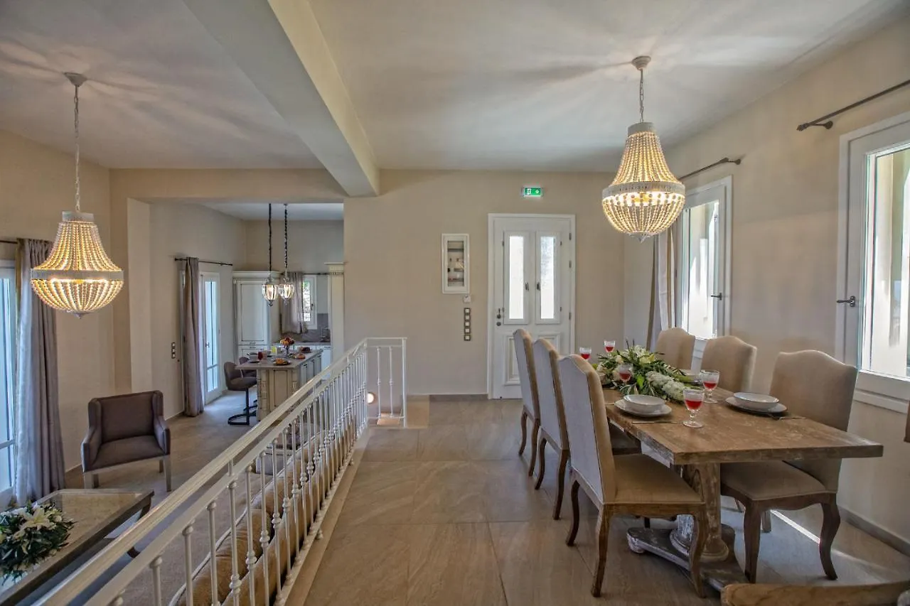 Luxury Villa Above Emblisi Beach , With Heated Pool ! Fiskardo