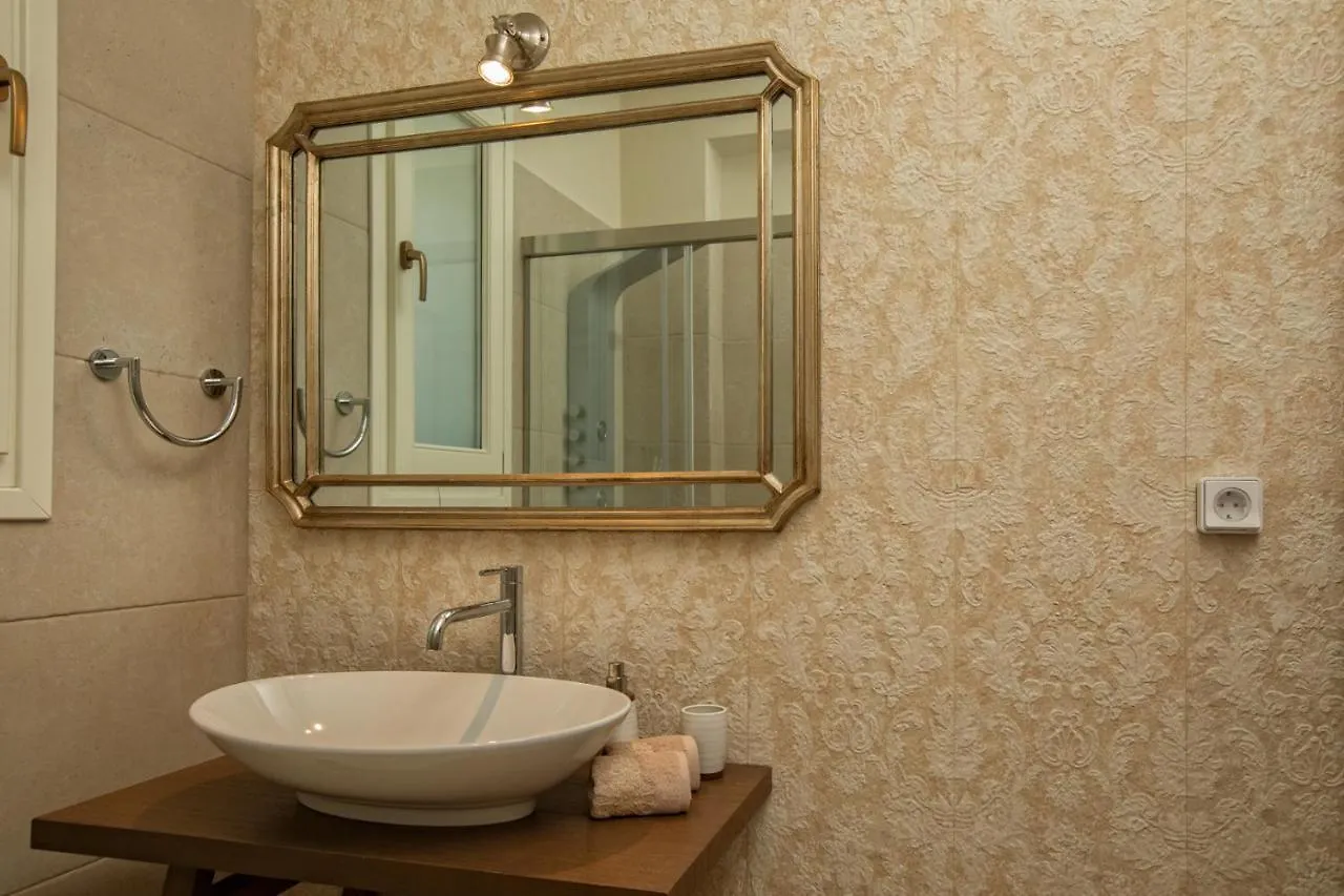 Luxury Villa Above Emblisi Beach , With Heated Pool ! Fiskardo