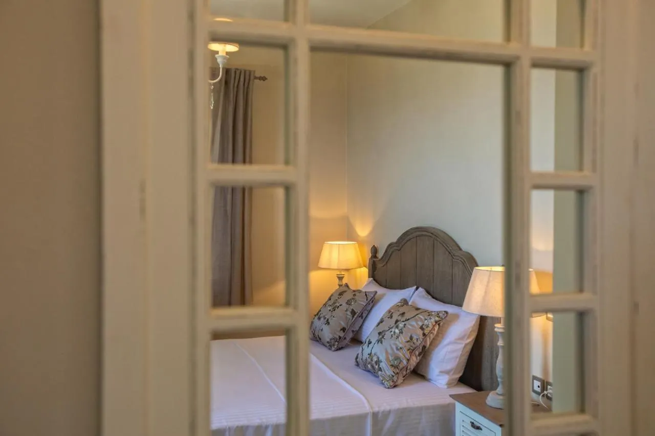 Luxury Villa Above Emblisi Beach , With Heated Pool ! Fiskardo 0*,