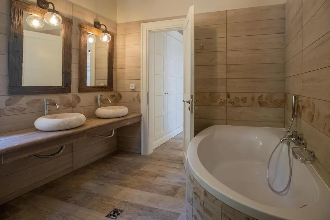 Luxury Villa Above Emblisi Beach , With Heated Pool ! Fiskardo Greece