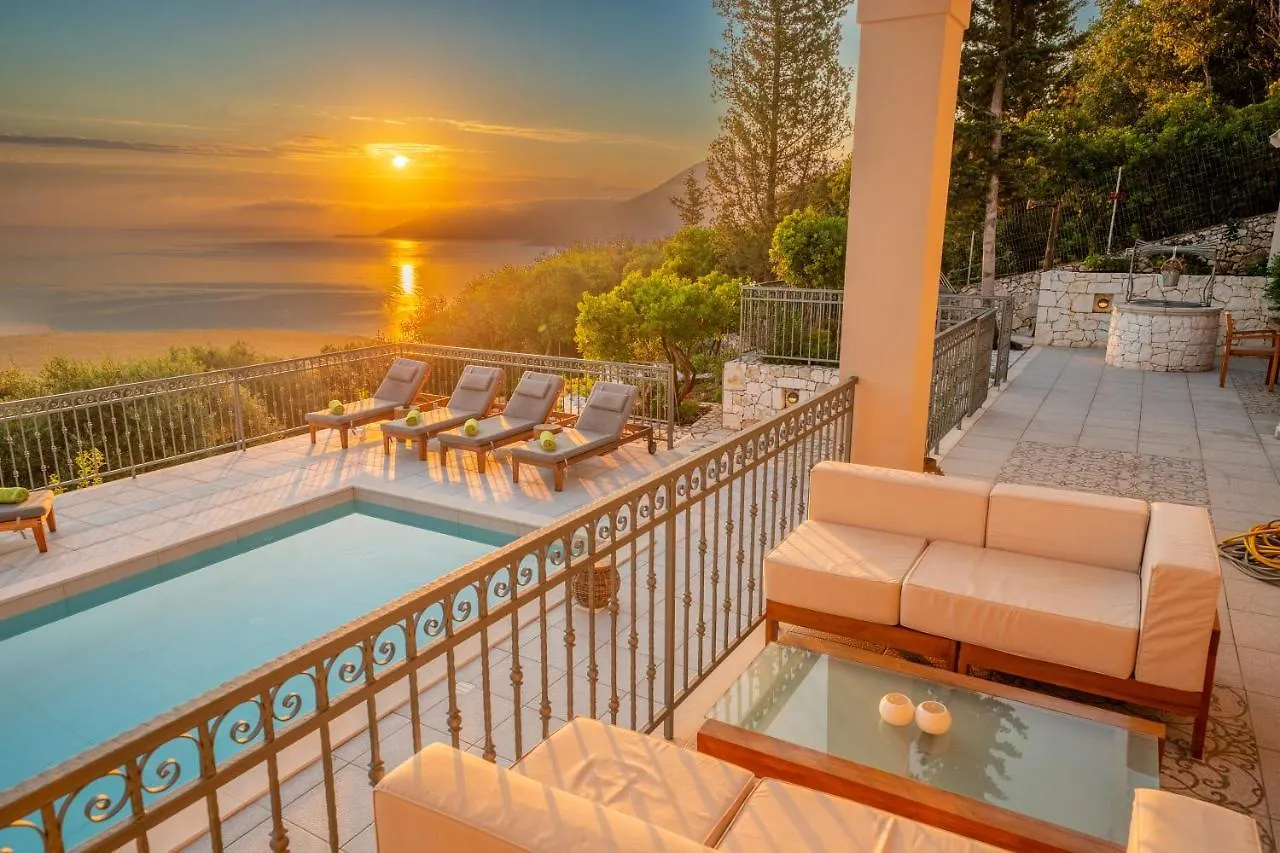 Luxury Villa Above Emblisi Beach , With Heated Pool ! Fiskardo