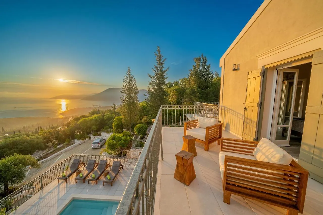 Luxury Villa Above Emblisi Beach , With Heated Pool ! Fiskardo