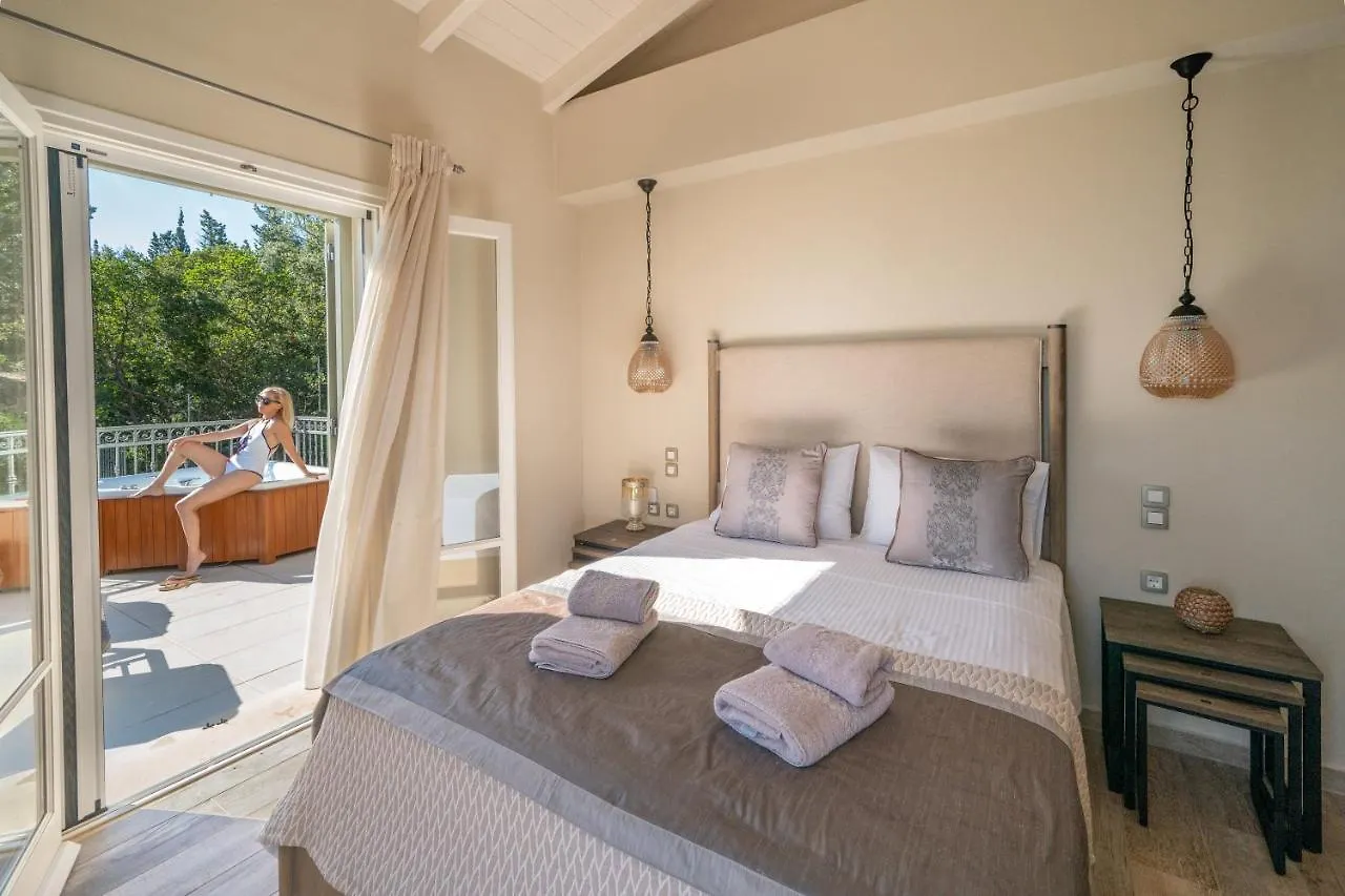 Luxury Villa Above Emblisi Beach , With Heated Pool ! Fiskardo