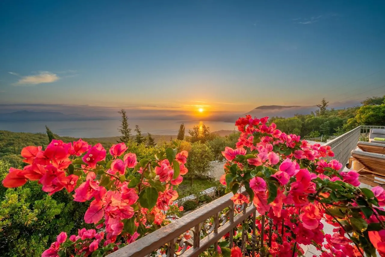 Luxury Villa Above Emblisi Beach , With Heated Pool ! Fiskardo