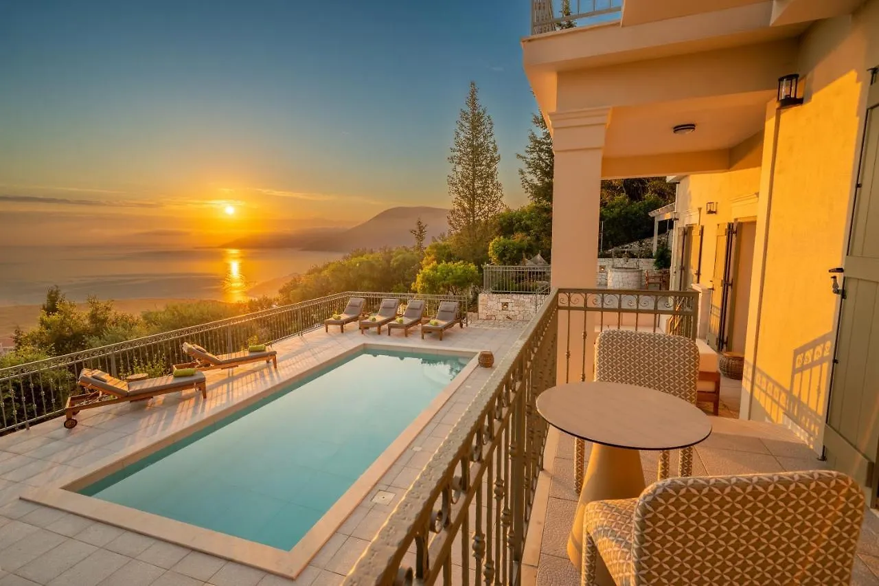 Luxury Villa Above Emblisi Beach , With Heated Pool ! Fiskardo